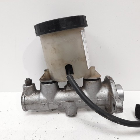 Główny cylinder hamulców Mazda Demio DW