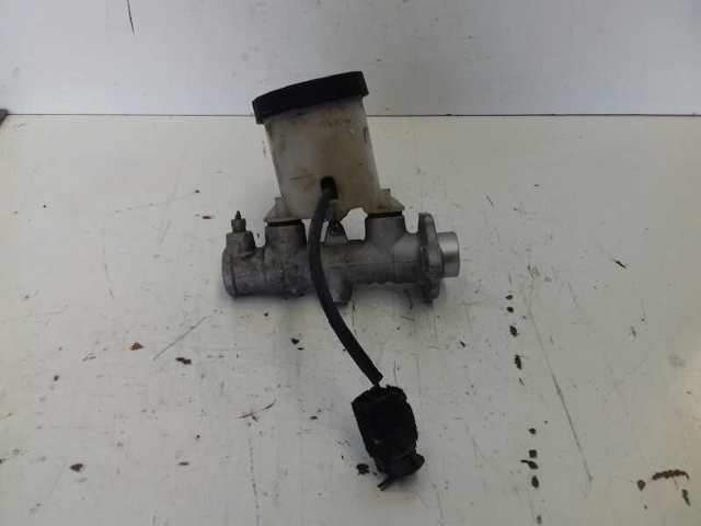 Główny cylinder hamulców Mazda Demio DW