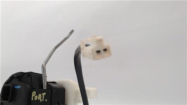 Zamek klapy bagażnika (3/5 drzwi tylnych) Mazda 2 1 DY