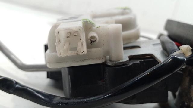 Zamek klapy bagażnika (3/5 drzwi tylnych) Mazda 2 1 DY