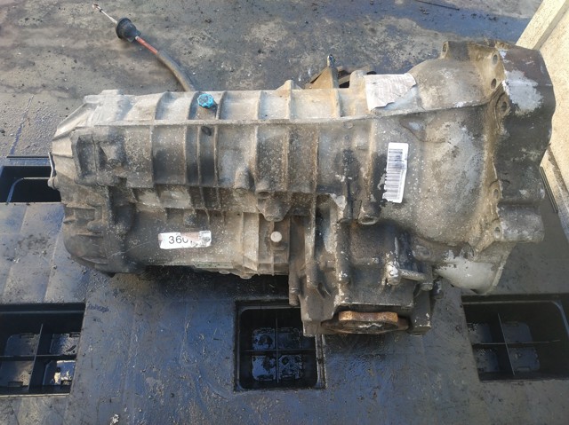 Automatyczna skrzynia biegów, kompletna Audi A4 8D2