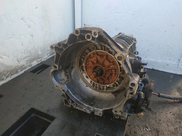 Automatyczna skrzynia biegów, kompletna Audi A4 8D2