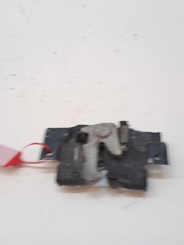 Zamek maski do Mazda 2 DE