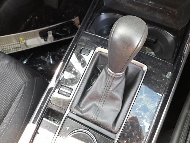 Kupić Mechanizm zmiany biegów (cięgno) Mazda CX-30  DM w dobrej cenie