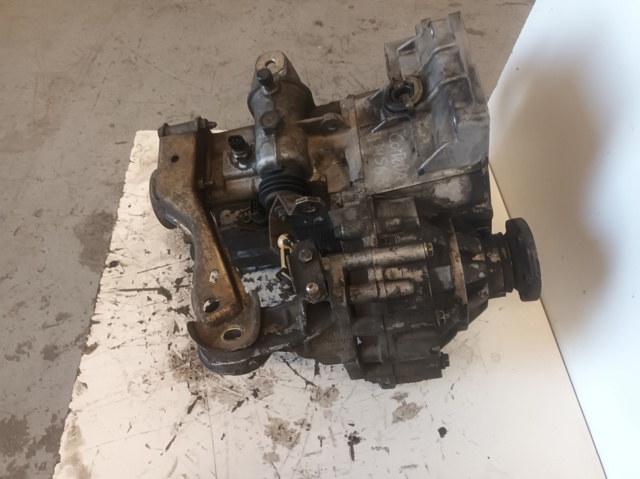 Mechaniczna skrzynia biegów w komplecie DFW VAG