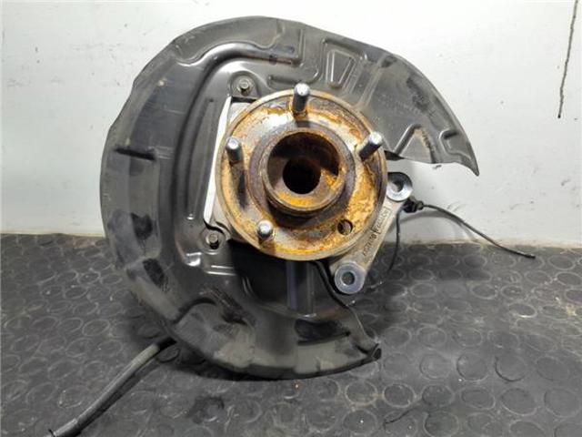Silentblock czopu tylnego DG9C5B758AG FORD
