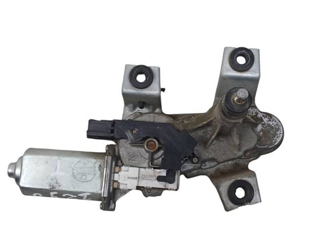 DLB500073 Land Rover