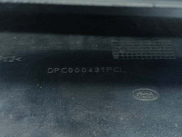 Kupić Zaślepka haku holowniczego zderzaka przednia Land Rover Range Rover I L320 w dobrej cenie