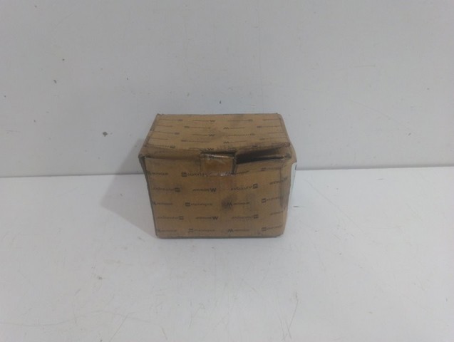 Klocki hamulcowe przednie tarczowe E172549 PEUGEOT