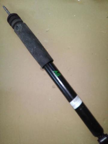 Amortyzator tylny E62103NL0A NISSAN