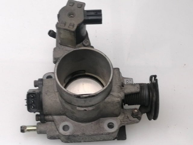 Regulator biegu jałowego E9T06871 MAZDA