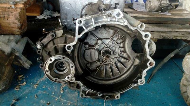 Mechaniczna skrzynia biegów w komplecie EAY VAG