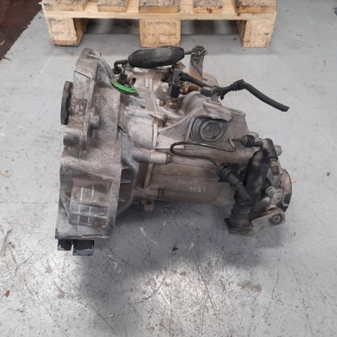 Mechaniczna skrzynia biegów w komplecie EAY VAG