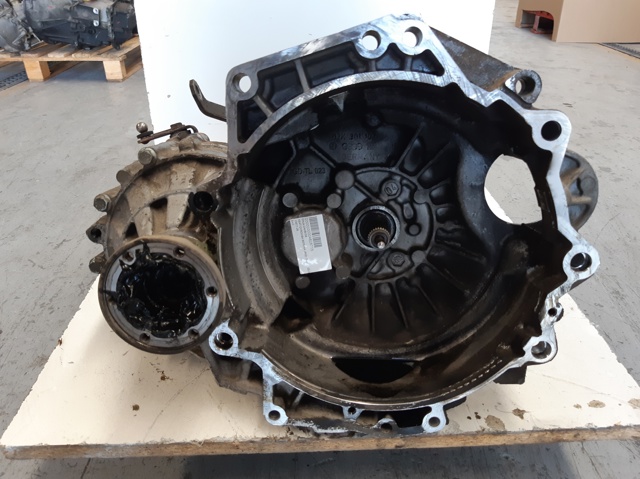 Mechaniczna skrzynia biegów w komplecie EAY VAG