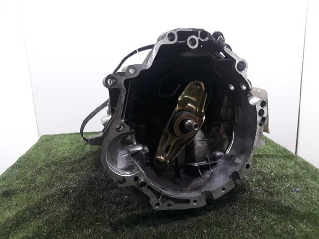 Mechaniczna skrzynia biegów w komplecie EEN VAG