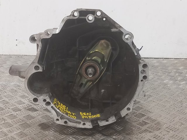 Mechaniczna skrzynia biegów w komplecie EEN VAG