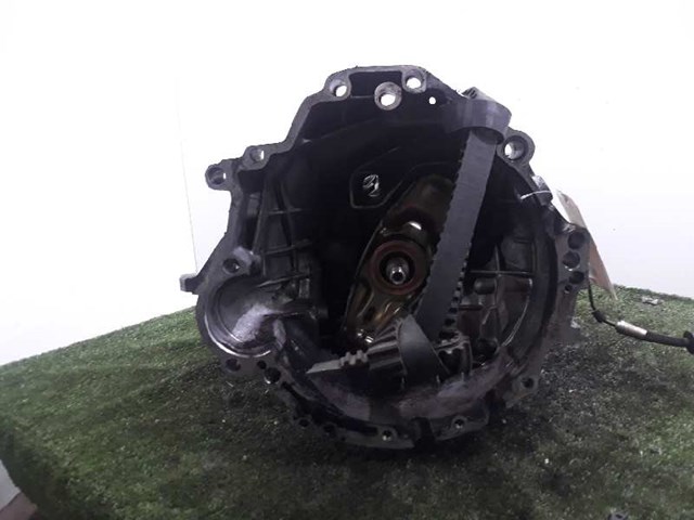 Mechaniczna skrzynia biegów w komplecie EEN VAG