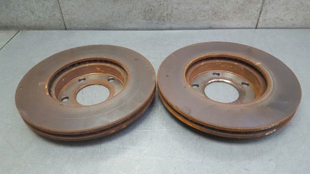 Tarcza hamulcowa przednia EF9Y3325X MAZDA