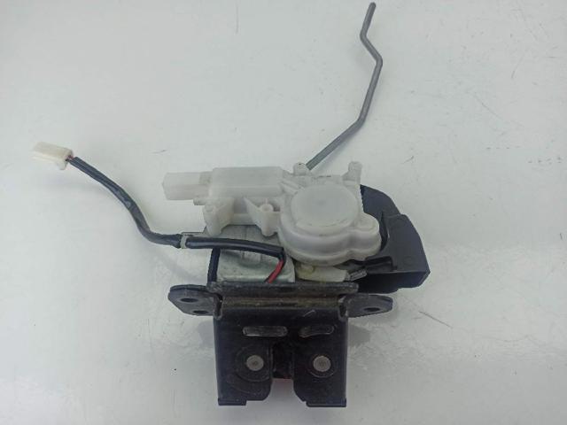 Zamek klapy bagażnika (3/5 drzwi tylnych) EH1062310A MAZDA