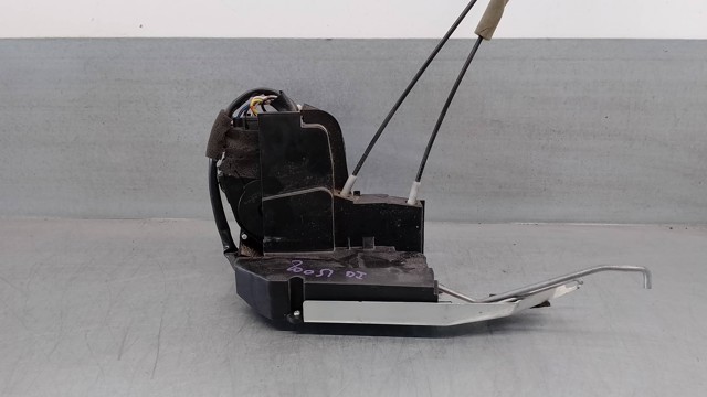Zamek drzwi przednich lewych EH1459310E MAZDA