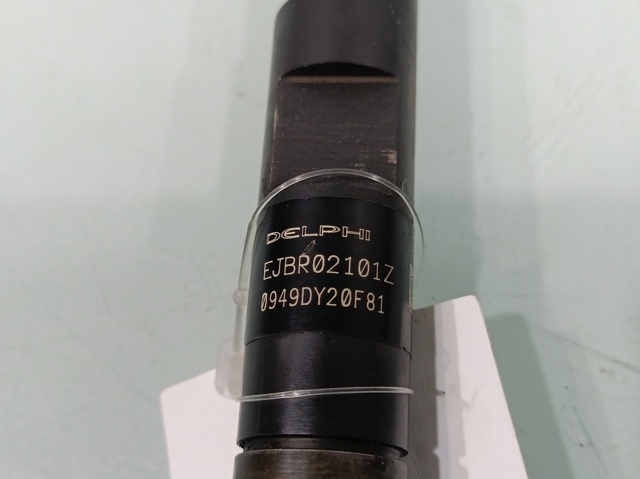 Wtryskiwacz paliwa EJBR02101Z RENAULT