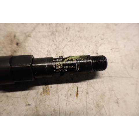 Wtryskiwacz paliwa EJDR00401Z FORD