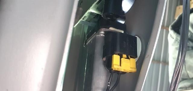 Mechanizm podnoszenia szyby drzwi przednich prawych ES51B23200BA FORD