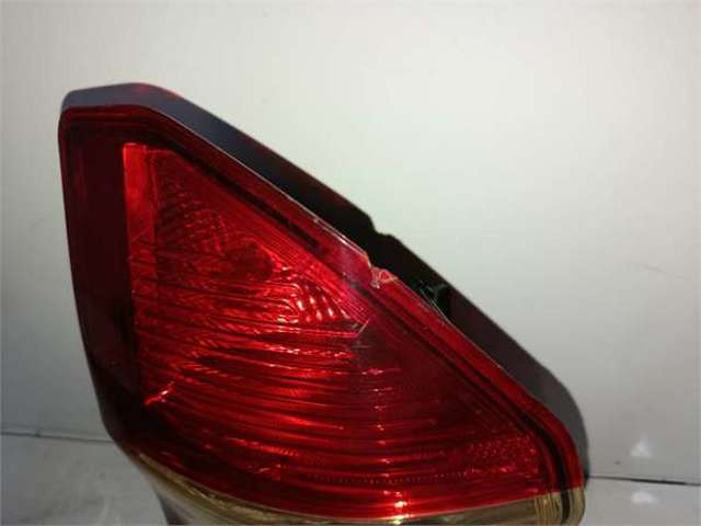 Lampa zespolona tylna lewa ET7613405AB FORD