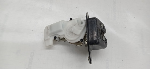 Zamek klapy bagażnika (3/5 drzwi tylnych) EUK9361110A HONDA