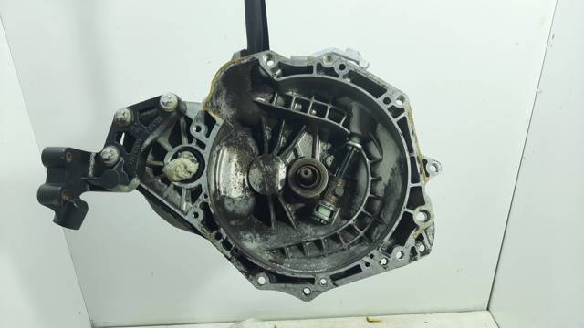 Mechaniczna skrzynia biegów w komplecie F13C374 OPEL