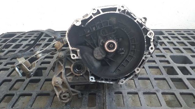 Mechaniczna skrzynia biegów w komplecie F13C394 OPEL