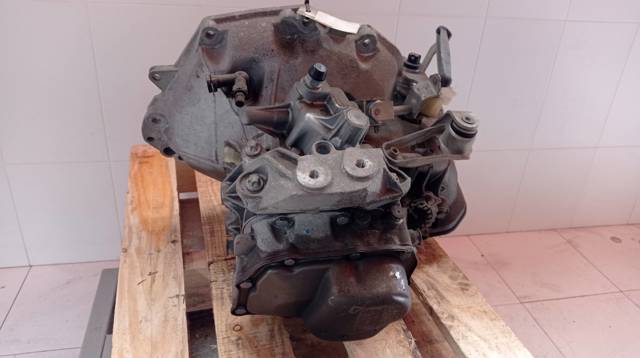 Mechaniczna skrzynia biegów w komplecie F13C394 OPEL