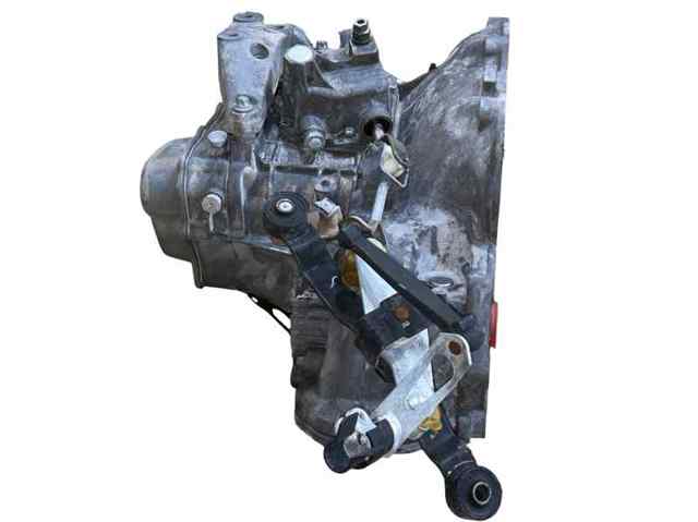 Mechaniczna skrzynia biegów w komplecie F17C374 OPEL
