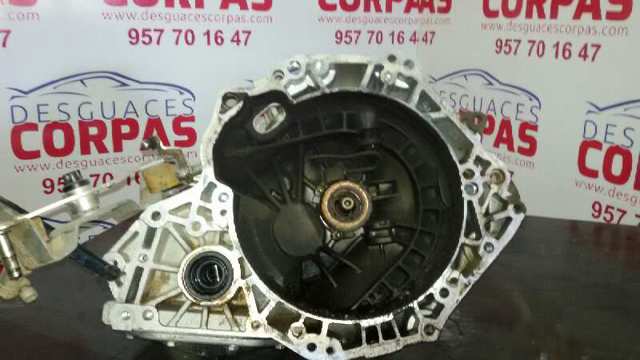 Mechaniczna skrzynia biegów w komplecie F17W355 OPEL