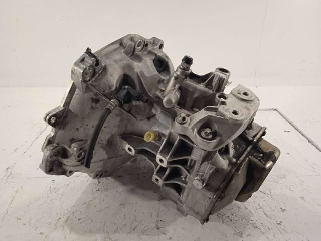 Mechaniczna skrzynia biegów w komplecie F17W355 OPEL