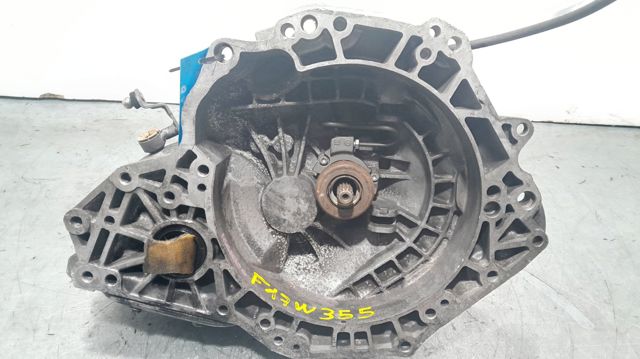 Mechaniczna skrzynia biegów w komplecie F17W355 OPEL