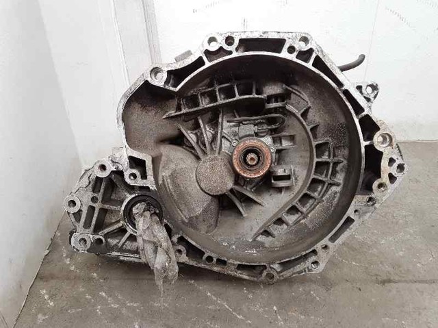 Mechaniczna skrzynia biegów w komplecie F17W355 OPEL