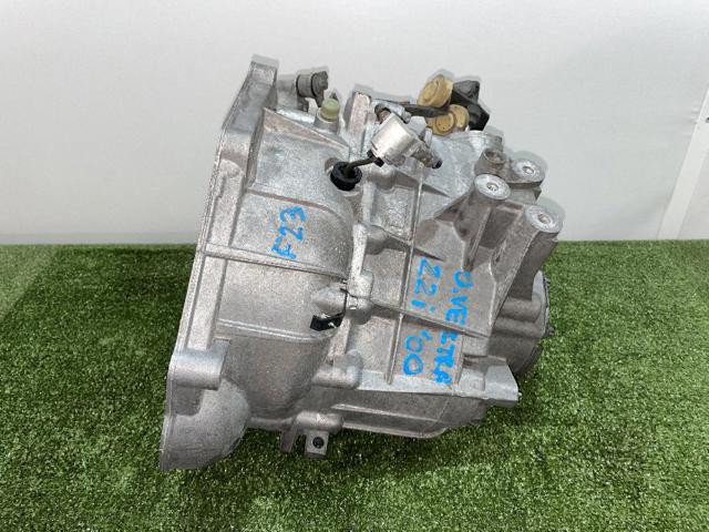 Mechaniczna skrzynia biegów w komplecie F23 OPEL