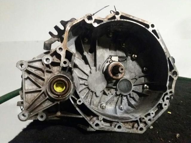 Mechaniczna skrzynia biegów w komplecie F23 OPEL