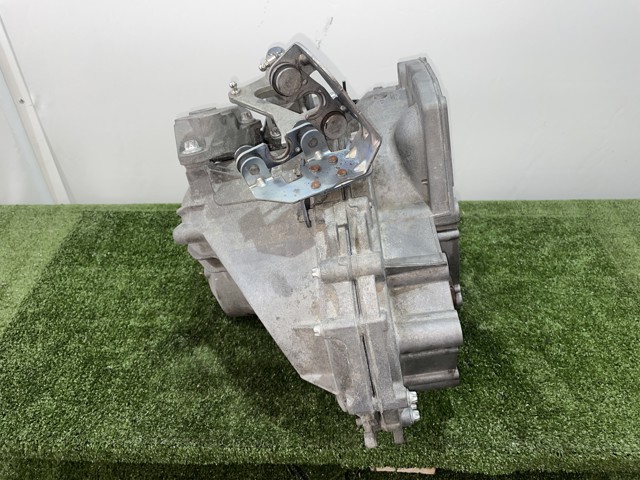 Mechaniczna skrzynia biegów w komplecie F40 OPEL