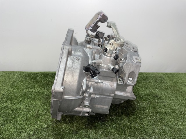 Mechaniczna skrzynia biegów w komplecie F40 OPEL