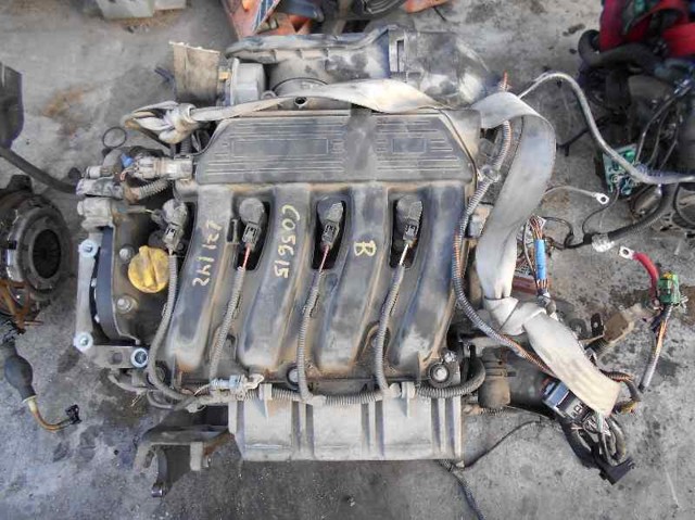 Silnik w komplecie F4P770 RENAULT