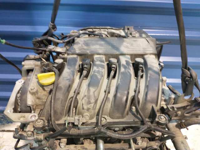 Silnik w komplecie F4P770 RENAULT