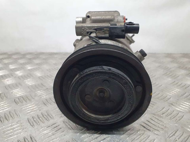 Sprężarka klimatyzacji F500AN8CA03 HYUNDAI