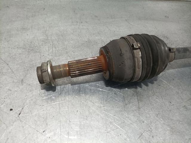 Półoś napędowa przednia prawa FD8025600A MAZDA