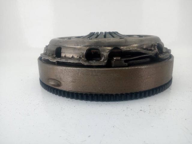 Koło zamachowe silnika Volvo S60 2 134