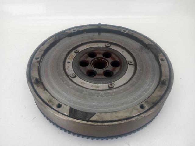 Koło zamachowe silnika Volvo S60 2 134