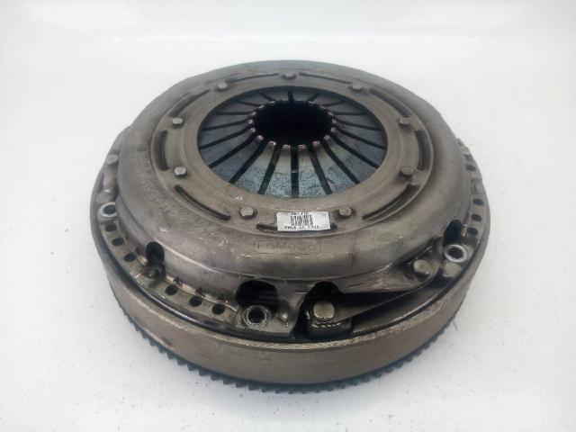 Koło zamachowe silnika Volvo S60 2 134