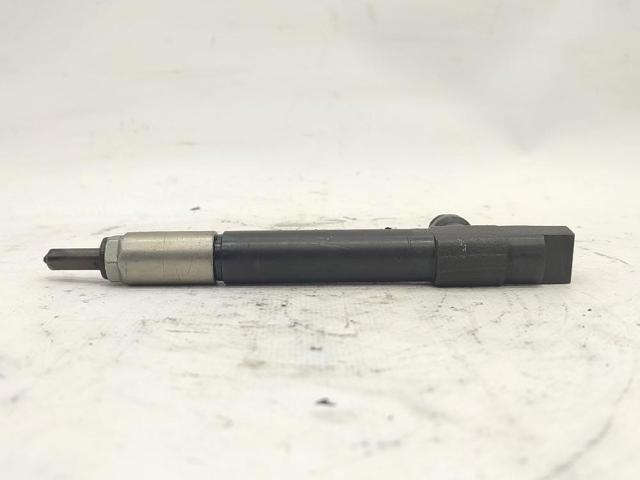 Wtryskiwacz paliwa Mazda 626 5 GW