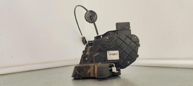 Zamek drzwi przednich prawych FQJ000207 LAND ROVER